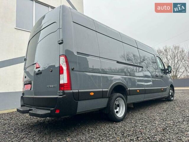 Черный Рено Мастер, объемом двигателя 2.3 л и пробегом 289 тыс. км за 29999 $, фото 1 на Automoto.ua