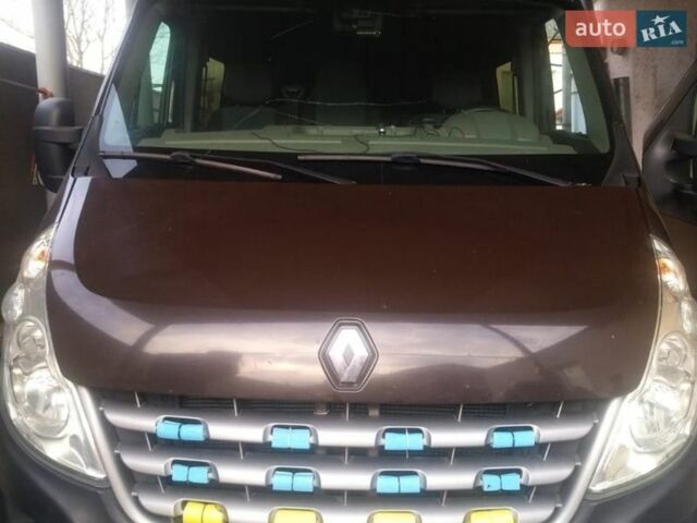 Коричневый Рено Мастер, объемом двигателя 2.3 л и пробегом 270 тыс. км за 13999 $, фото 1 на Automoto.ua