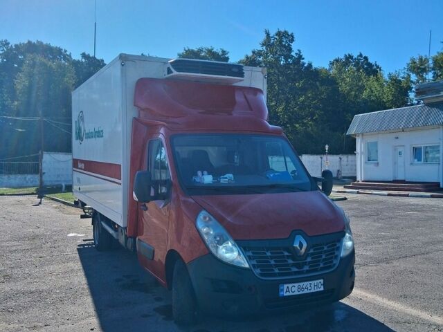 Красный Рено Мастер, объемом двигателя 2.3 л и пробегом 370 тыс. км за 18700 $, фото 1 на Automoto.ua
