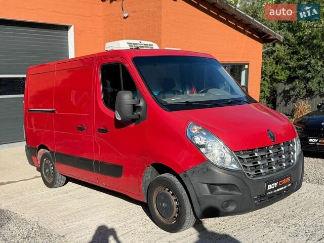 Красный Рено Мастер, объемом двигателя 2.3 л и пробегом 333 тыс. км за 11999 $, фото 1 на Automoto.ua