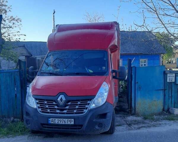 Красный Рено Мастер, объемом двигателя 2.3 л и пробегом 500 тыс. км за 16500 $, фото 1 на Automoto.ua