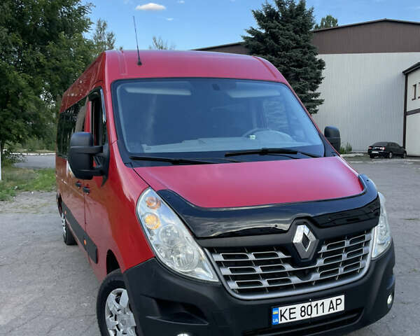 Красный Рено Мастер, объемом двигателя 2.3 л и пробегом 355 тыс. км за 18500 $, фото 1 на Automoto.ua