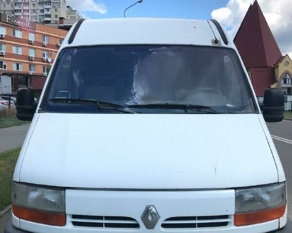 Білий Рено Master пасс., об'ємом двигуна 2.5 л та пробігом 400 тис. км за 4500 $, фото 1 на Automoto.ua