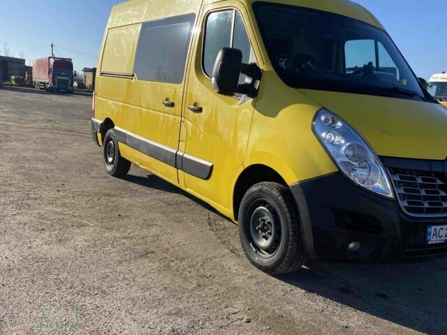 Желтый Рено Мастер, объемом двигателя 2.3 л и пробегом 320 тыс. км за 12700 $, фото 1 на Automoto.ua