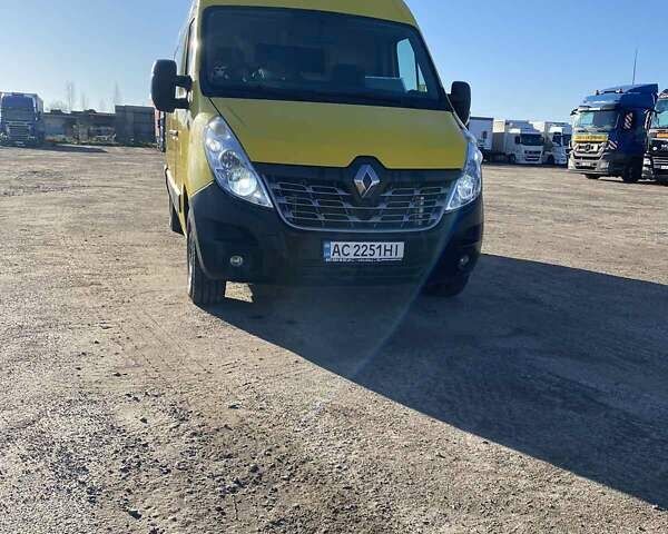 Желтый Рено Мастер, объемом двигателя 2.3 л и пробегом 320 тыс. км за 14500 $, фото 1 на Automoto.ua