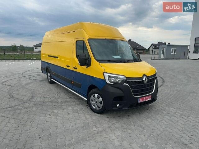Желтый Рено Мастер, объемом двигателя 2.3 л и пробегом 195 тыс. км за 22700 $, фото 1 на Automoto.ua
