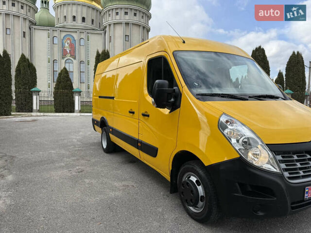Желтый Рено Мастер, объемом двигателя 2.3 л и пробегом 230 тыс. км за 17700 $, фото 1 на Automoto.ua