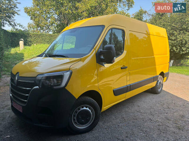 Желтый Рено Мастер, объемом двигателя 2.3 л и пробегом 214 тыс. км за 18500 $, фото 1 на Automoto.ua