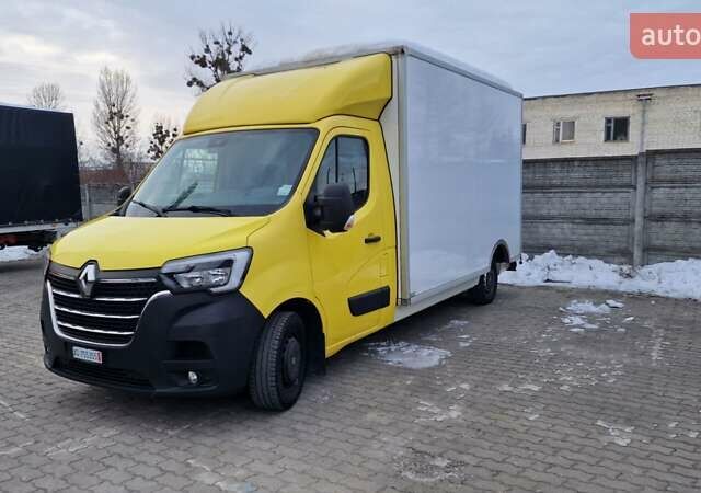 Желтый Рено Мастер, объемом двигателя 2.3 л и пробегом 235 тыс. км за 22900 $, фото 1 на Automoto.ua