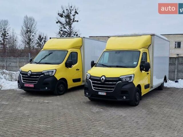 Желтый Рено Мастер, объемом двигателя 2.3 л и пробегом 235 тыс. км за 27700 $, фото 1 на Automoto.ua