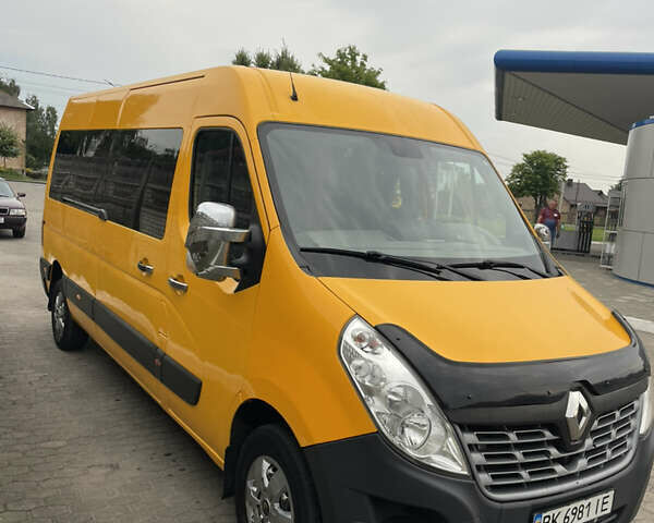 Желтый Рено Мастер, объемом двигателя 2.3 л и пробегом 578 тыс. км за 17399 $, фото 1 на Automoto.ua