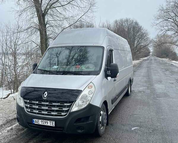 Серый Рено Мастер, объемом двигателя 2.3 л и пробегом 3 тыс. км за 15000 $, фото 1 на Automoto.ua