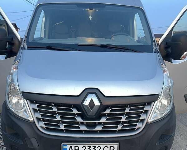 Серый Рено Мастер, объемом двигателя 2.3 л и пробегом 319 тыс. км за 12500 $, фото 1 на Automoto.ua