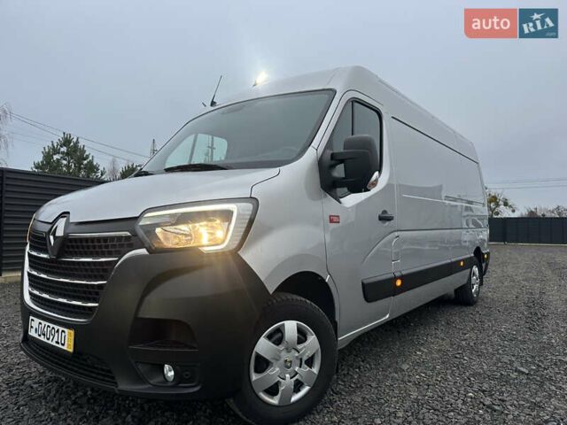 Серый Рено Мастер, объемом двигателя 2.3 л и пробегом 176 тыс. км за 21800 $, фото 1 на Automoto.ua