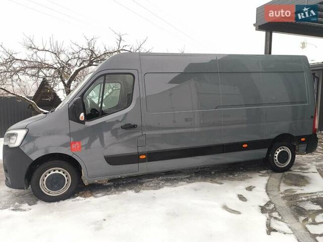 Серый Рено Мастер, объемом двигателя 2.3 л и пробегом 176 тыс. км за 20200 $, фото 1 на Automoto.ua