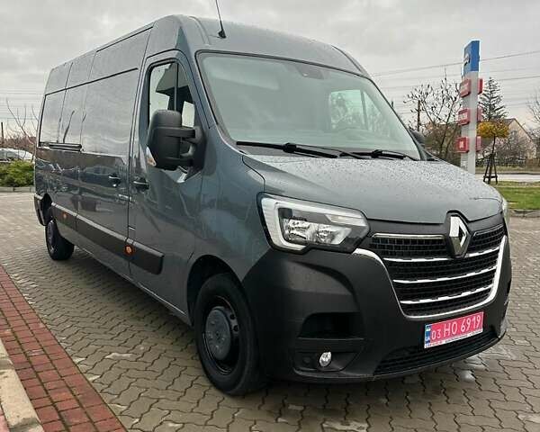 Серый Рено Мастер, объемом двигателя 2.3 л и пробегом 189 тыс. км за 21799 $, фото 1 на Automoto.ua