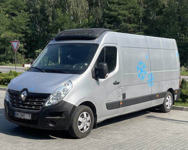 Серый Рено Мастер, объемом двигателя 2.3 л и пробегом 243 тыс. км за 21800 $, фото 1 на Automoto.ua