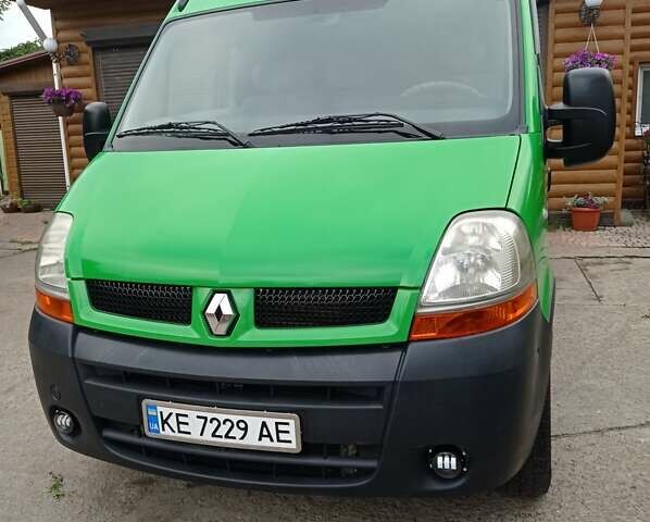 Зеленый Рено Мастер, объемом двигателя 2.5 л и пробегом 172 тыс. км за 10900 $, фото 1 на Automoto.ua
