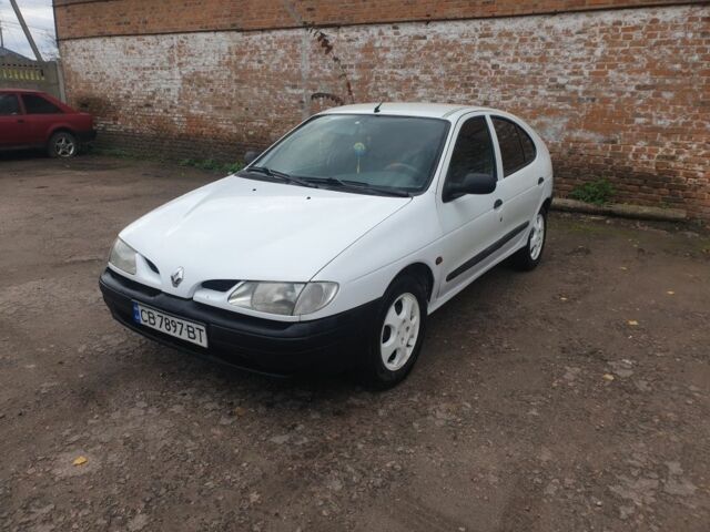 Белый Рено Меган, объемом двигателя 1.9 л и пробегом 236 тыс. км за 2600 $, фото 1 на Automoto.ua