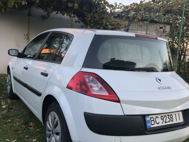 Білий Рено Меган, об'ємом двигуна 1.5 л та пробігом 250 тис. км за 3000 $, фото 1 на Automoto.ua