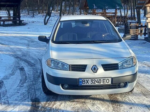 Белый Рено Меган, объемом двигателя 1.4 л и пробегом 208 тыс. км за 4400 $, фото 1 на Automoto.ua