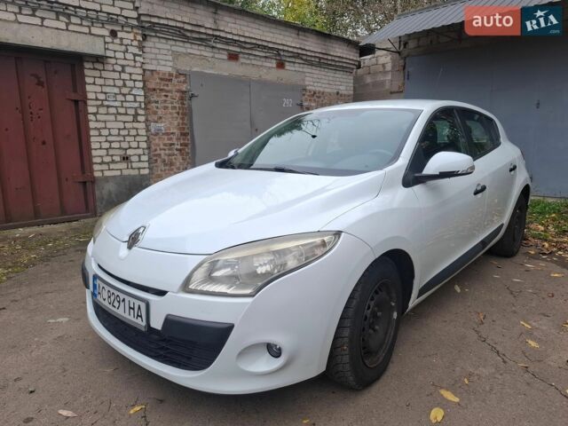 Білий Рено Меган, об'ємом двигуна 1.46 л та пробігом 203 тис. км за 5600 $, фото 1 на Automoto.ua