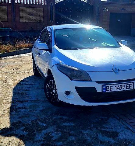 Білий Рено Меган, об'ємом двигуна 1.5 л та пробігом 360 тис. км за 5500 $, фото 1 на Automoto.ua