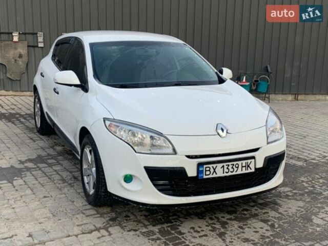 Білий Рено Меган, об'ємом двигуна 1.46 л та пробігом 410 тис. км за 4300 $, фото 1 на Automoto.ua
