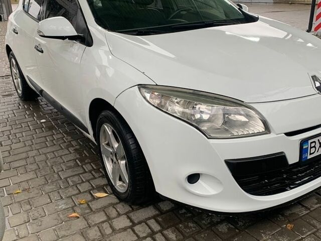 Білий Рено Меган, об'ємом двигуна 1.5 л та пробігом 417 тис. км за 5150 $, фото 1 на Automoto.ua