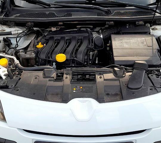 Білий Рено Меган, об'ємом двигуна 1.6 л та пробігом 223 тис. км за 8500 $, фото 1 на Automoto.ua