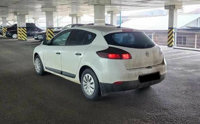 Білий Рено Меган, об'ємом двигуна 1.5 л та пробігом 343 тис. км за 5000 $, фото 1 на Automoto.ua