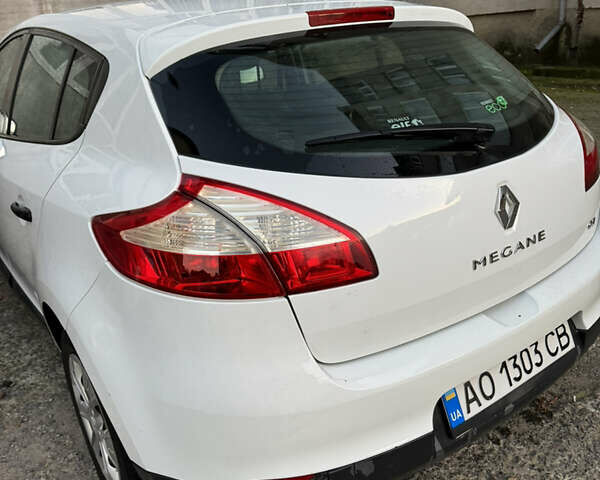 Білий Рено Меган, об'ємом двигуна 1.5 л та пробігом 375 тис. км за 6100 $, фото 1 на Automoto.ua