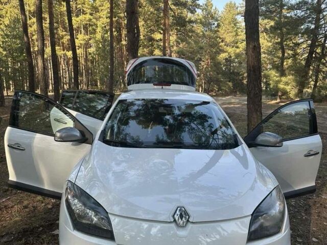 Білий Рено Меган, об'ємом двигуна 1.5 л та пробігом 180 тис. км за 6200 $, фото 1 на Automoto.ua