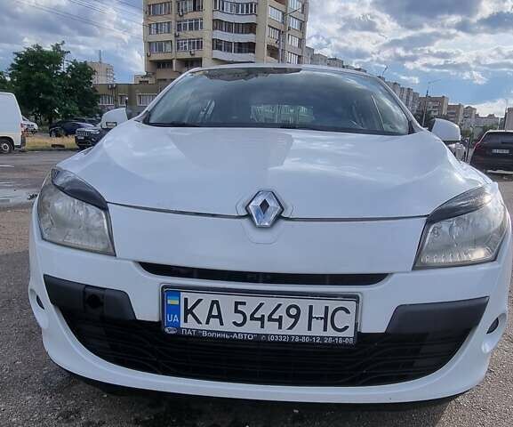 Білий Рено Меган, об'ємом двигуна 1.5 л та пробігом 311 тис. км за 6500 $, фото 1 на Automoto.ua