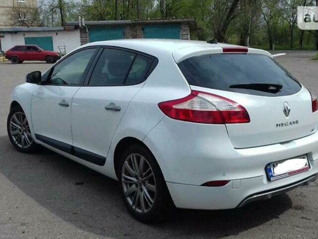 Белый Рено Меган, объемом двигателя 1.46 л и пробегом 260 тыс. км за 7999 $, фото 1 на Automoto.ua