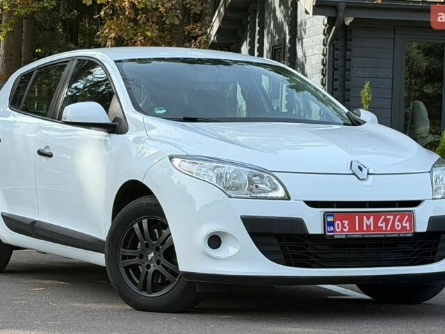 Білий Рено Меган, об'ємом двигуна 1.6 л та пробігом 210 тис. км за 6700 $, фото 1 на Automoto.ua