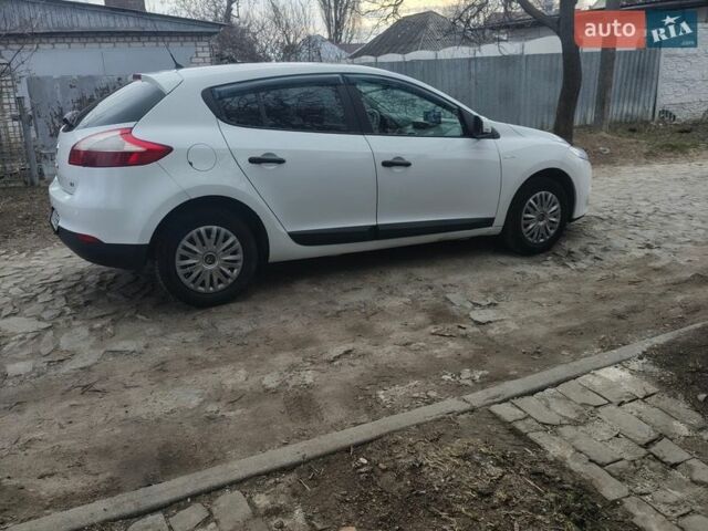 Белый Рено Меган, объемом двигателя 1.46 л и пробегом 340 тыс. км за 5500 $, фото 1 на Automoto.ua