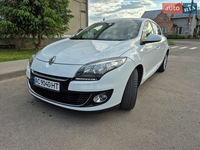 Білий Рено Меган, об'ємом двигуна 1.6 л та пробігом 247 тис. км за 7400 $, фото 1 на Automoto.ua