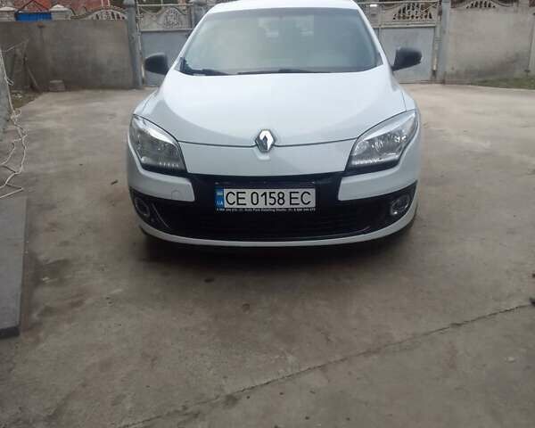 Білий Рено Меган, об'ємом двигуна 1.5 л та пробігом 240 тис. км за 7800 $, фото 1 на Automoto.ua