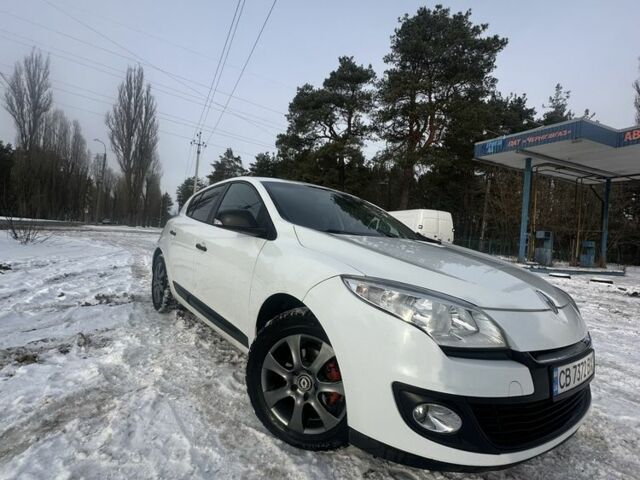 Білий Рено Меган, об'ємом двигуна 1.5 л та пробігом 281 тис. км за 5899 $, фото 1 на Automoto.ua