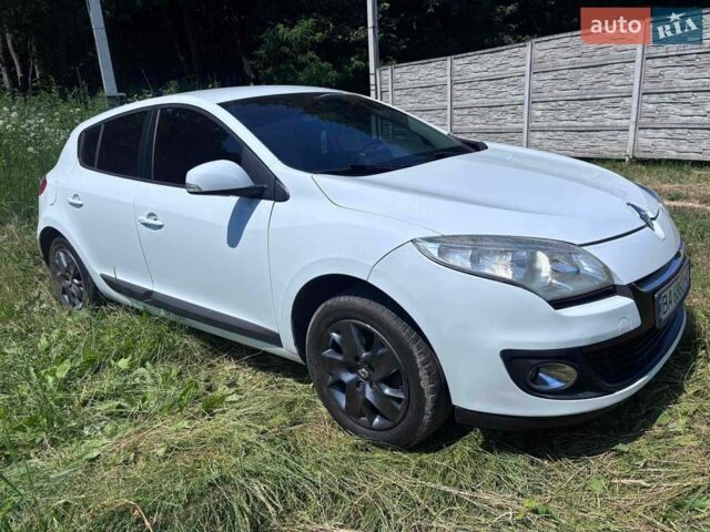 Білий Рено Меган, об'ємом двигуна 1.46 л та пробігом 286 тис. км за 5499 $, фото 1 на Automoto.ua
