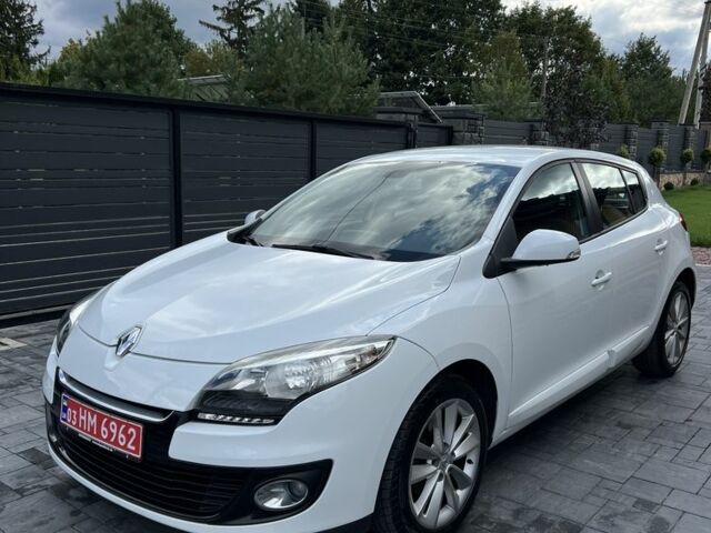Рено Меган 2012 у Луцьку на Automoto.ua Білий Рено Меган, об'ємом двигуна 1.5 л та пробігом 189 тис. км за 9700 $, фото 1 на Automoto.ua