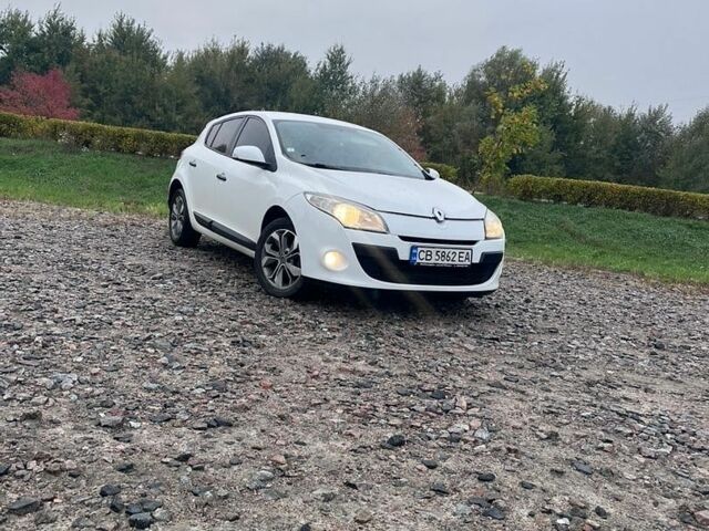 Білий Рено Меган, об'ємом двигуна 1.6 л та пробігом 260 тис. км за 5400 $, фото 1 на Automoto.ua