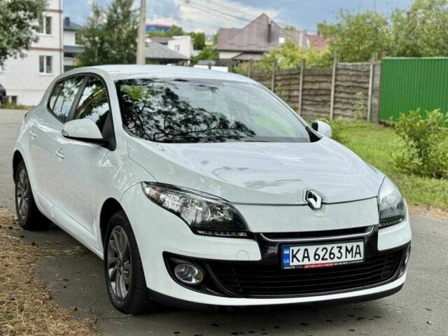 Білий Рено Меган, об'ємом двигуна 1.5 л та пробігом 290 тис. км за 6500 $, фото 1 на Automoto.ua