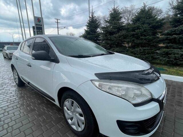 Белый Рено Меган, объемом двигателя 1.5 л и пробегом 340 тыс. км за 6500 $, фото 1 на Automoto.ua