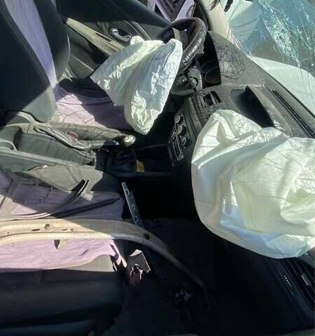 Білий Рено Меган, об'ємом двигуна 1.5 л та пробігом 90 тис. км за 3000 $, фото 1 на Automoto.ua