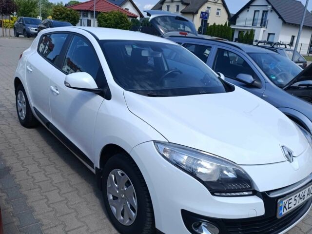 Білий Рено Меган, об'ємом двигуна 1.6 л та пробігом 96 тис. км за 8700 $, фото 1 на Automoto.ua