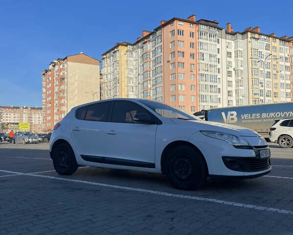 Белый Рено Меган, объемом двигателя 1.5 л и пробегом 224 тыс. км за 7200 $, фото 1 на Automoto.ua