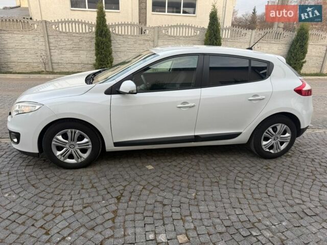 Белый Рено Меган, объемом двигателя 1.46 л и пробегом 213 тыс. км за 8150 $, фото 1 на Automoto.ua