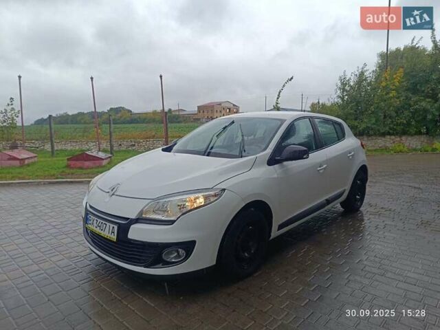 Рено Меган 2013 у Городок на Automoto.ua Білий Рено Меган, об'ємом двигуна 1.46 л та пробігом 210 тис. км за 6900 $, фото 1 на Automoto.ua